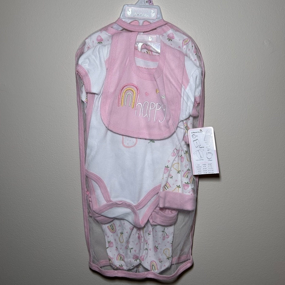 NWT Duck Duck Goose Six Piece Set Baby Girl Pink and White Size 3-6 Mont…